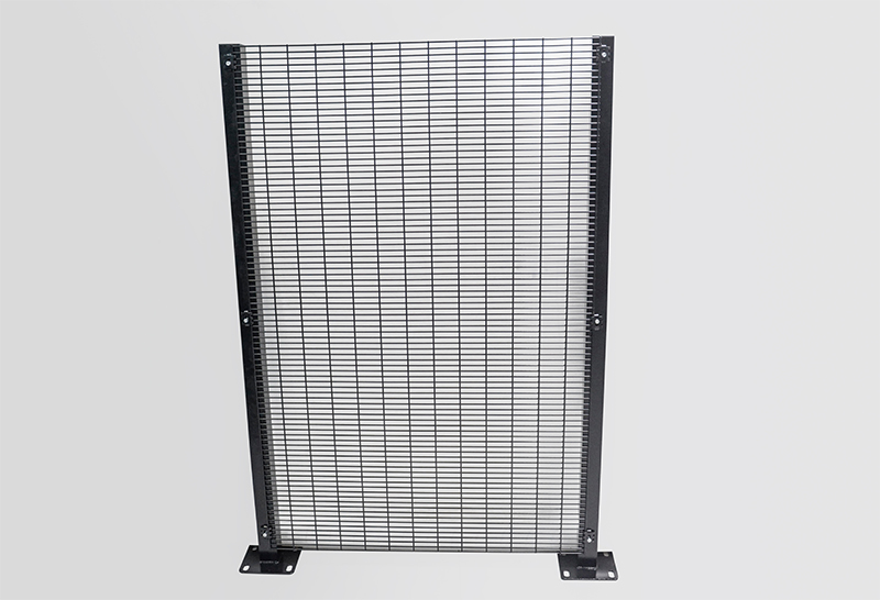 358 سياج أمني مرتفع